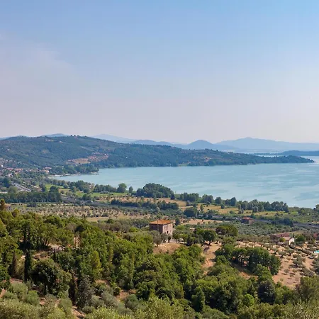 Apartamento Awesome In With Wifi Paciano